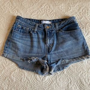 Levi’s cuffed/cut off jeans shorts size 29